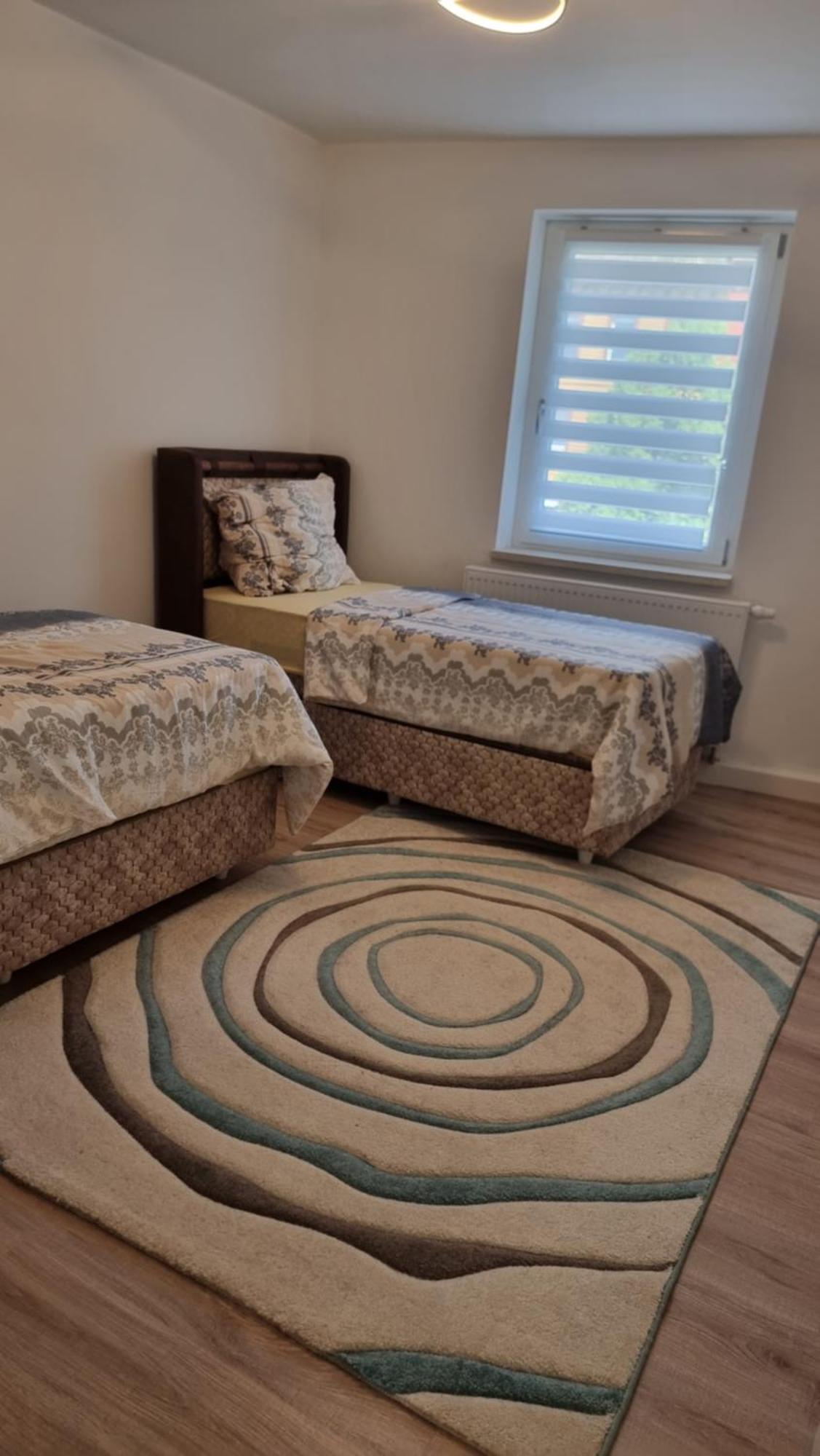 Ferienwohnung Balkan 에르푸르트 외부 사진